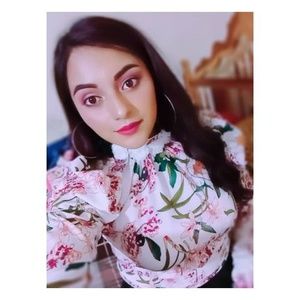 Meet your Posher, Jackeline